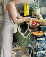 Load image into Gallery viewer, the french market bag in green
