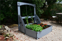Load image into Gallery viewer, Set up/ Take Down Outdoor Vegetable Grow Bed W/ Trellising Kit
