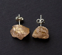 Load image into Gallery viewer, Gold Splatter &amp; Raw Rose Quartz Chunk Earrings, Geo Earrings, Rock Stud Earrings, Crystal Earrings

